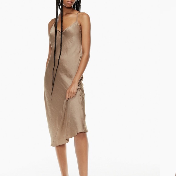 Aritzia Dress ✨ - Picture 1 of 12